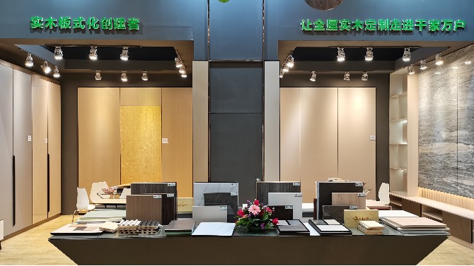 松博宇膚感柜門板--肌膚質(zhì)感，專注全方位使用感受
